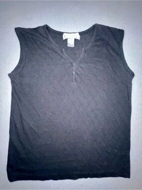 Chelsea Way Women's Black Quilted Eyelet Button Sleeveless Tank Top S